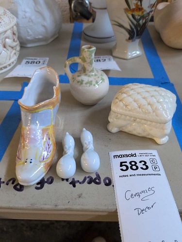 Lot #583 (1 of 12)