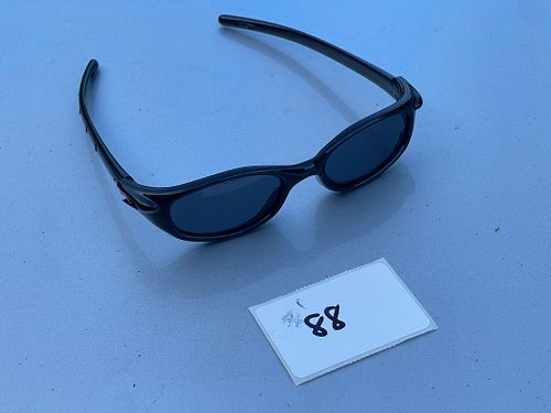 Lot #88 (1 of 9)