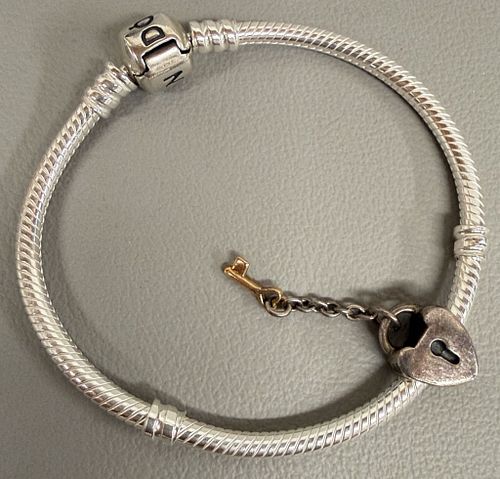 Lot #899 (1 of 4)