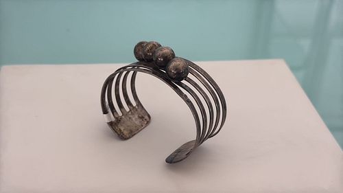 Lot #906 (1 of 5)