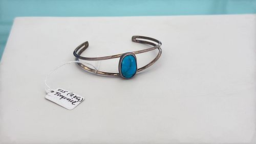 Lot #915 (1 of 4)