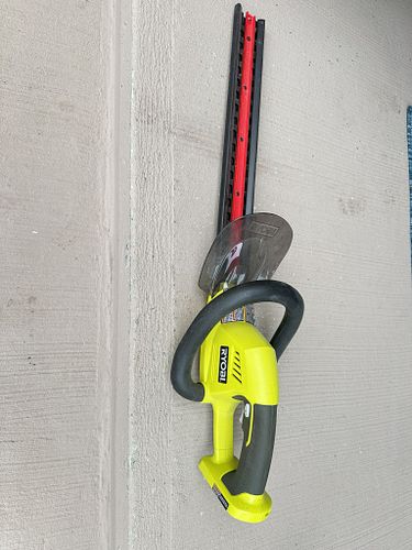 Lot #6 (1 of 5)