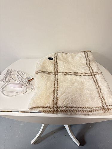Lot #30 (1 of 3)
