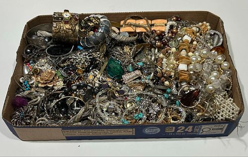 Lot #90 (1 of 13)
