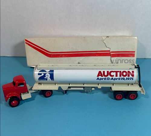 Lot #32 (1 of 5)