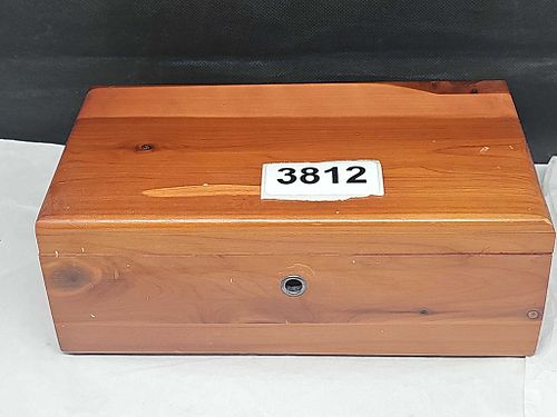 Lot #3812 (1 of 7)