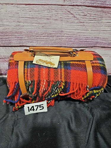 Lot #1475 (1 of 8)