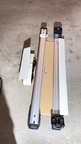 Lot #556 (1 of 7)
