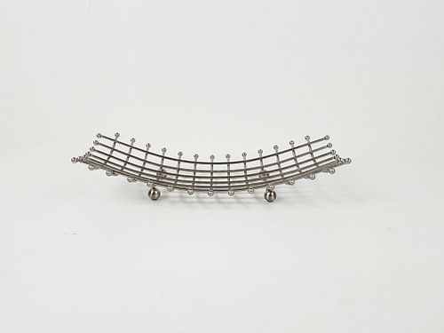 Lot #305 (1 of 8)