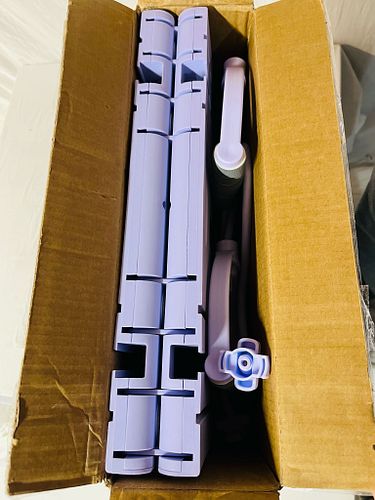 Lot #9 (1 of 4)
