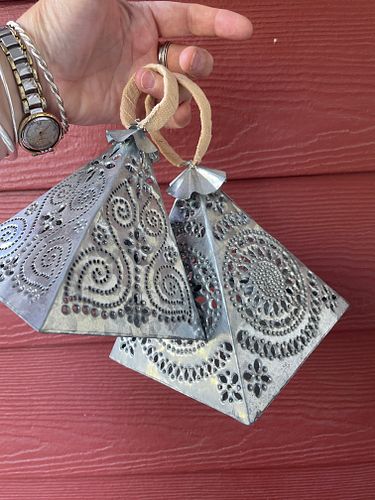 Lot #60 (1 of 8)