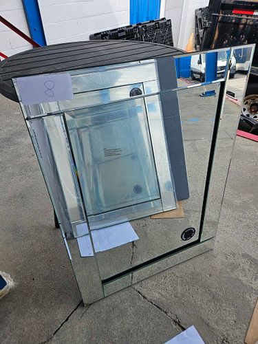 Lot #8 (1 of 6)