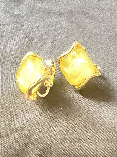 Lot #37 (1 of 6)