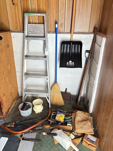 Lot #920 (1 of 12)