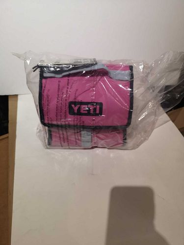 Lot #21 (1 of 8)
