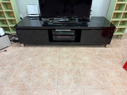 Lot #1 (1 of 8)