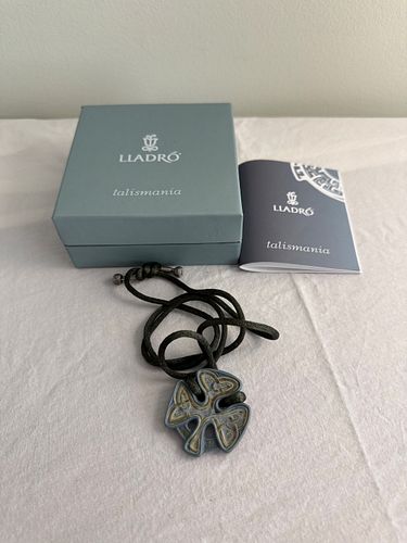 Lot #92 (1 of 5)