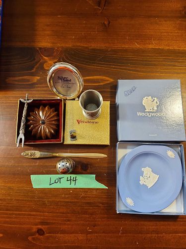 Lot #44 (1 of 7)