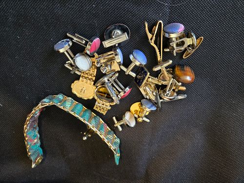 Lot #18 (1 of 5)