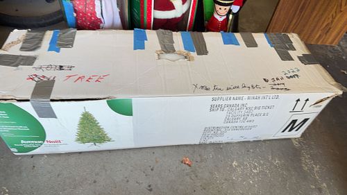 Lot #888 (1 of 12)