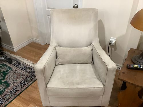Lot #19 (1 of 4)