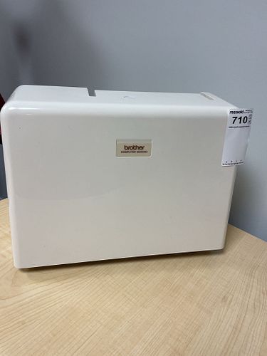 Lot #710 (1 of 12)