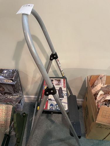 Lot #728 (1 of 6)