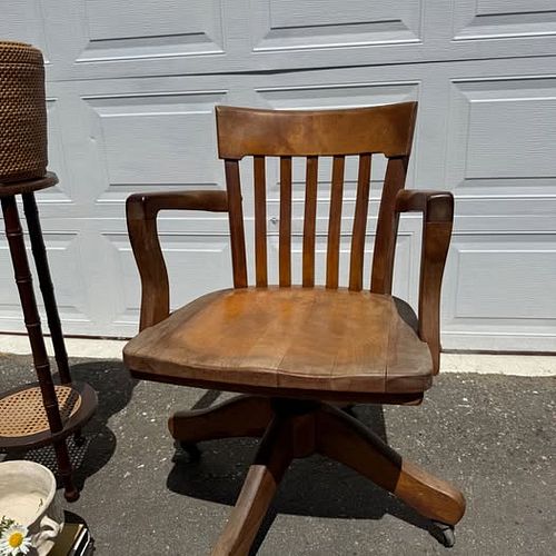 Lot #4 (1 of 5)