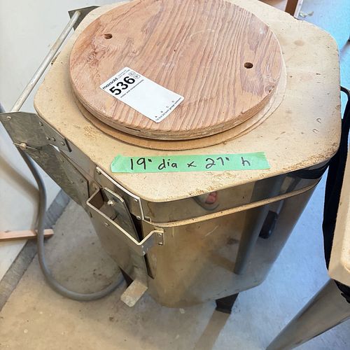 Lot #536 (1 of 9)