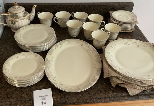 Lot #14 (1 of 14)