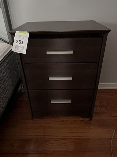 Lot #251 (1 of 4)