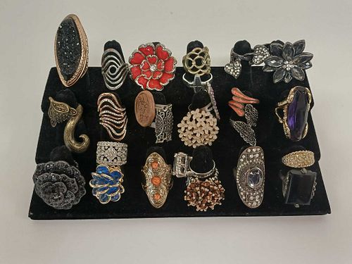 Lot #20 (1 of 6)