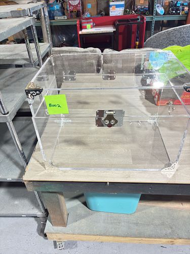 Lot #8002 (1 of 6)