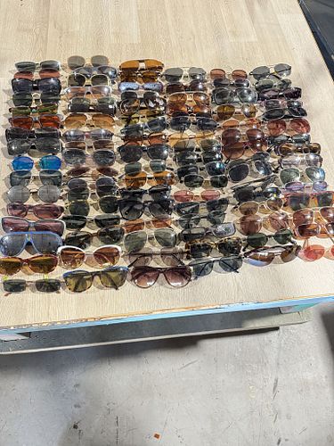 Lot #6019 (1 of 16)