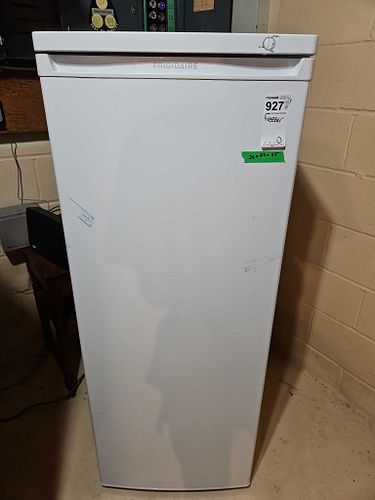 Lot #927 (1 of 12)