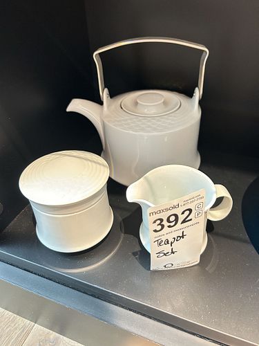 Lot #392 (1 of 11)
