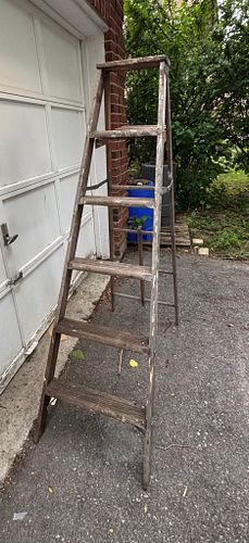 Lot #18 (1 of 8)