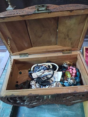 Lot #220 (1 of 9)