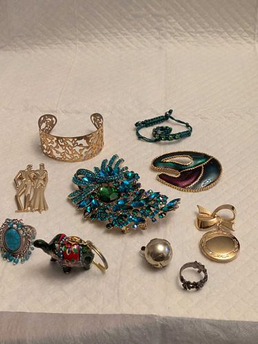 Lot #93 (1 of 4)