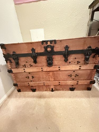 Lot #22 (1 of 7)