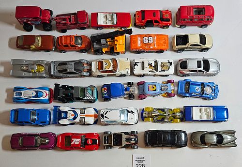 Lot #228 (1 of 8)