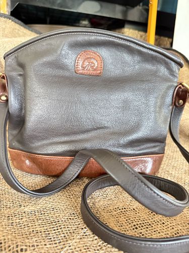 Lot #25 (1 of 11)