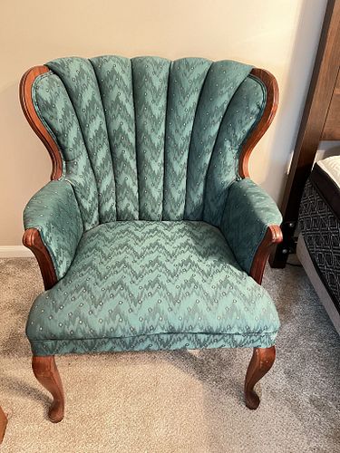 Lot #602 (1 of 7)