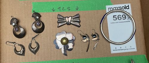 Lot #569 (1 of 6)