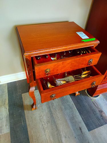 Lot #385 (1 of 18)