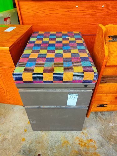 Lot #357 (1 of 9)