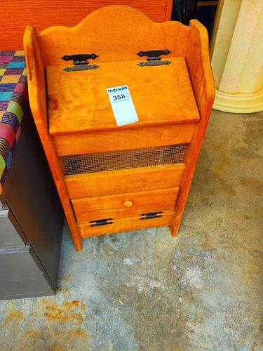 Lot #358 (1 of 8)