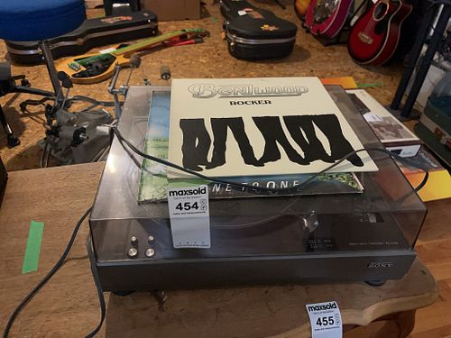 Lot #454 (1 of 9)