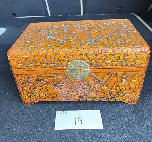 Lot #19 (1 of 10)