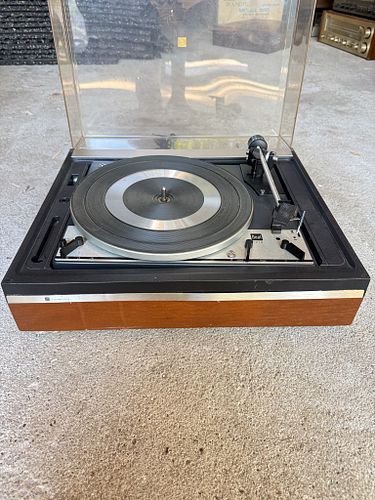 Lot #15 (1 of 8)
